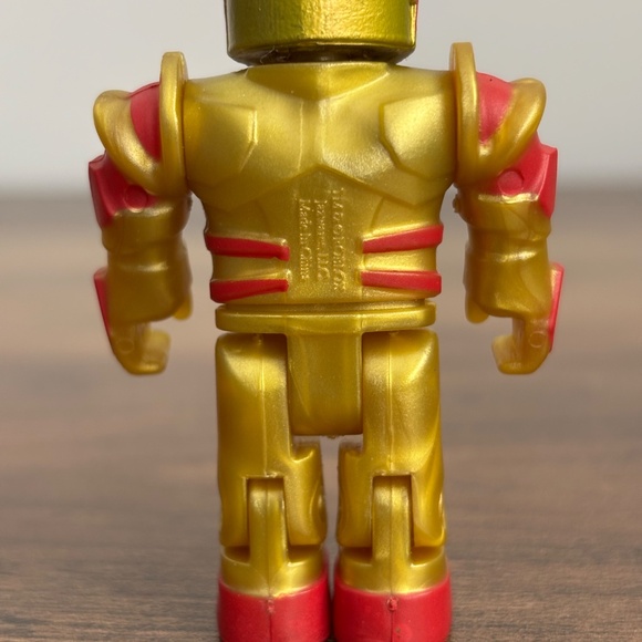ROBLOX Series 1 REDCLIFF ELITE COMMANDER Action Figure Toy Jazwares - Picture 5 of 7